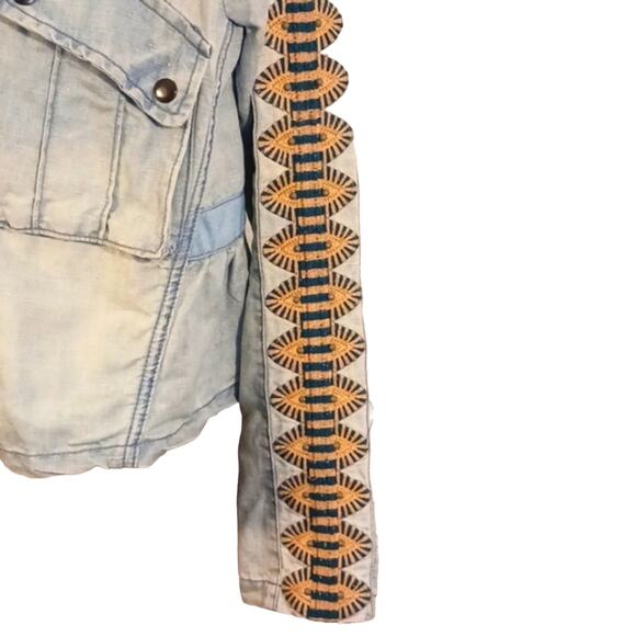 Free People Denim Jacket Sz XS EMBROIDERED BEADED Light Blue Boho Gypsy Bohemian - Picture 5 of 16